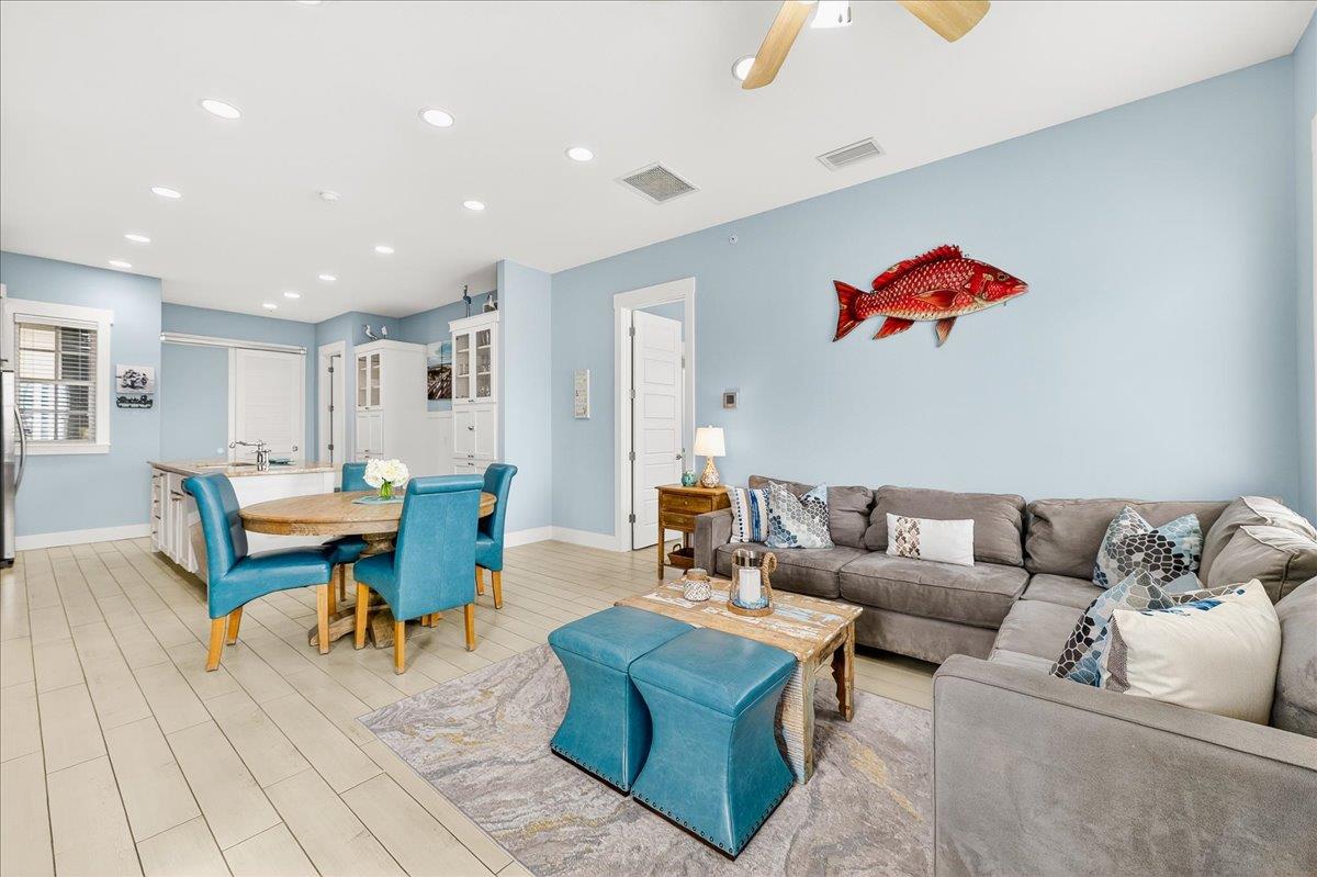 1st Floor, Living Room