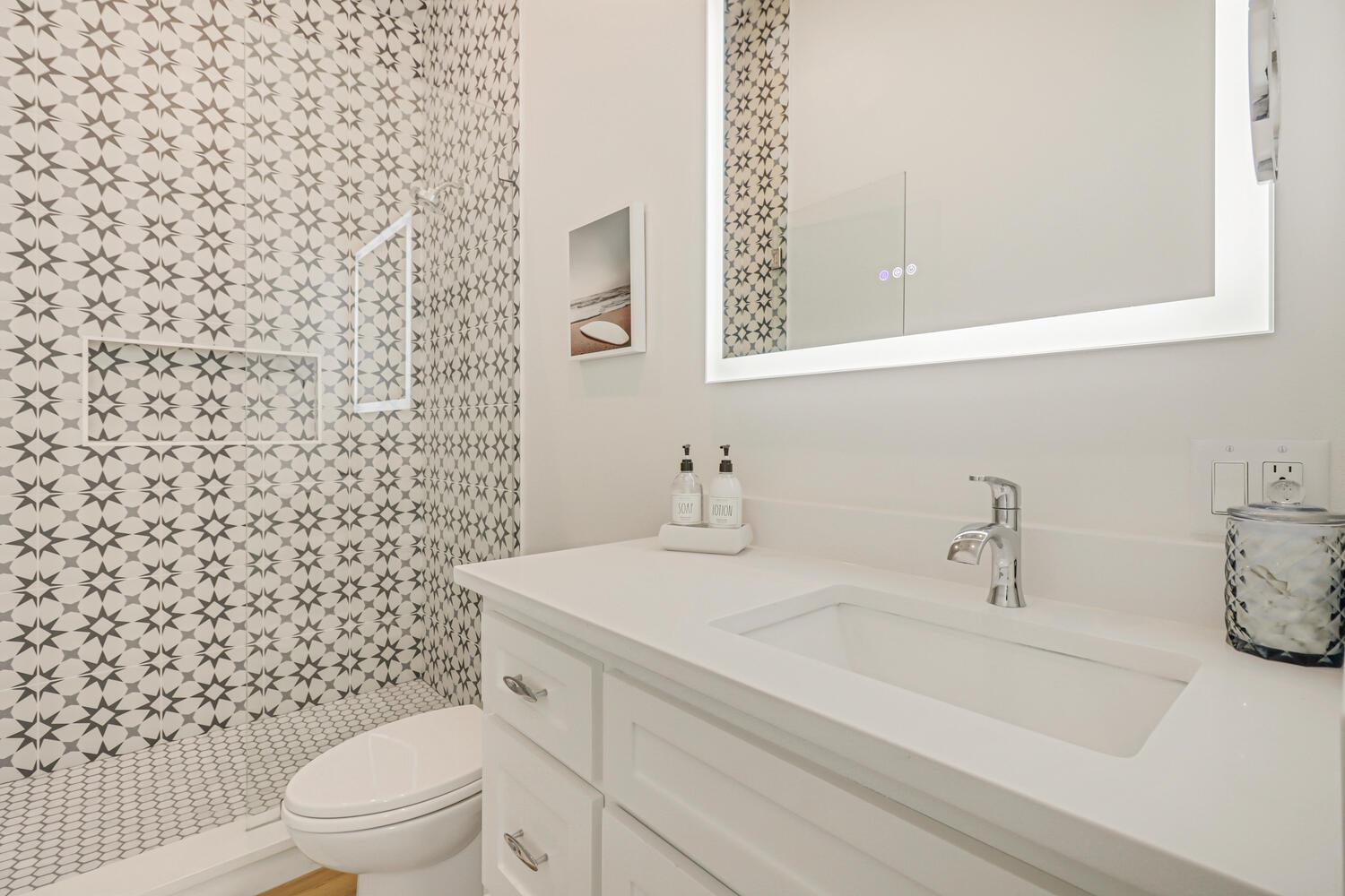 Twin Bunk Bathroom, 2nd Floor