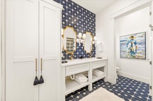 3rd King Bathroom, 2nd Floor