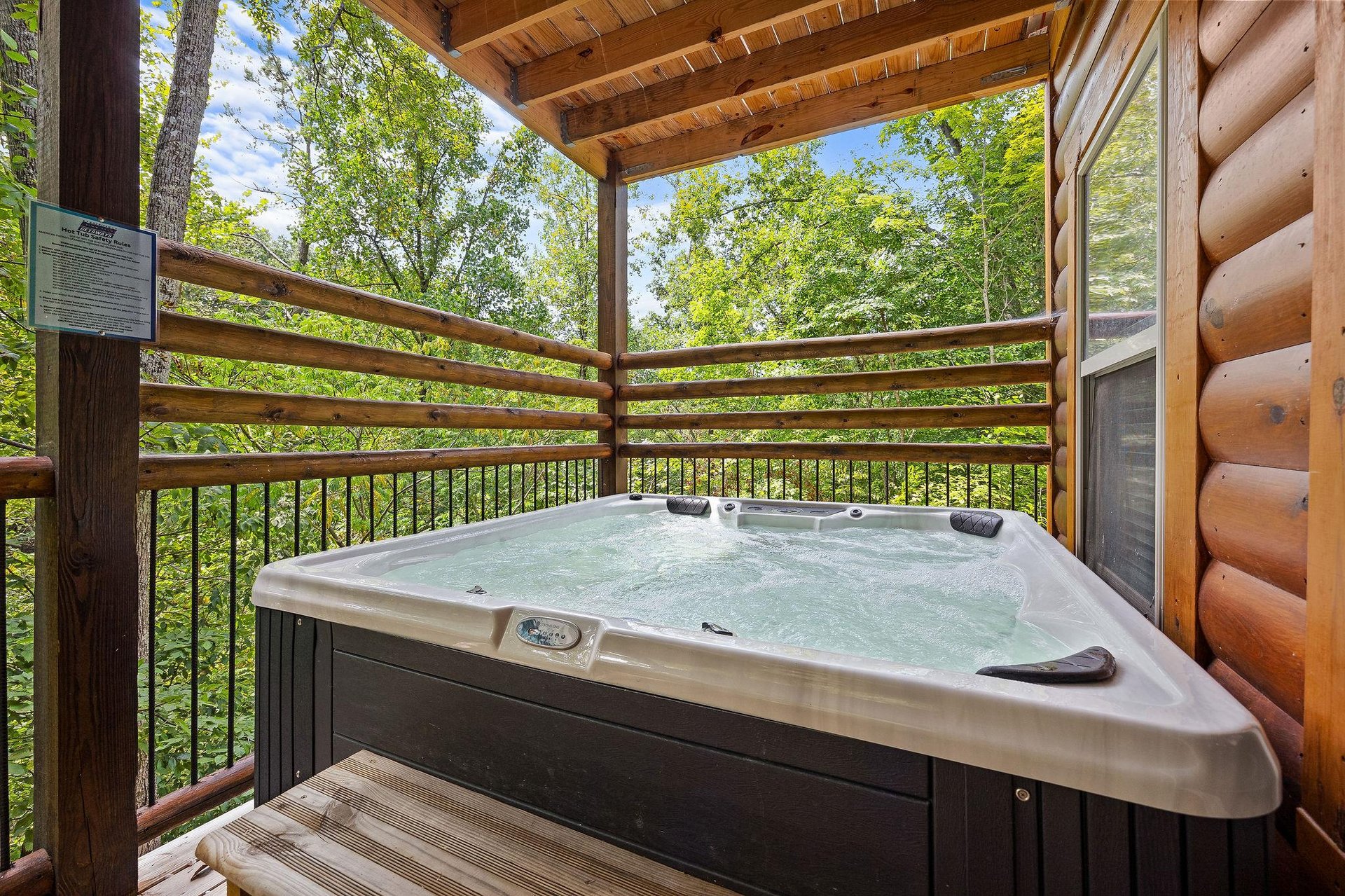 hot tub on lower level balcony