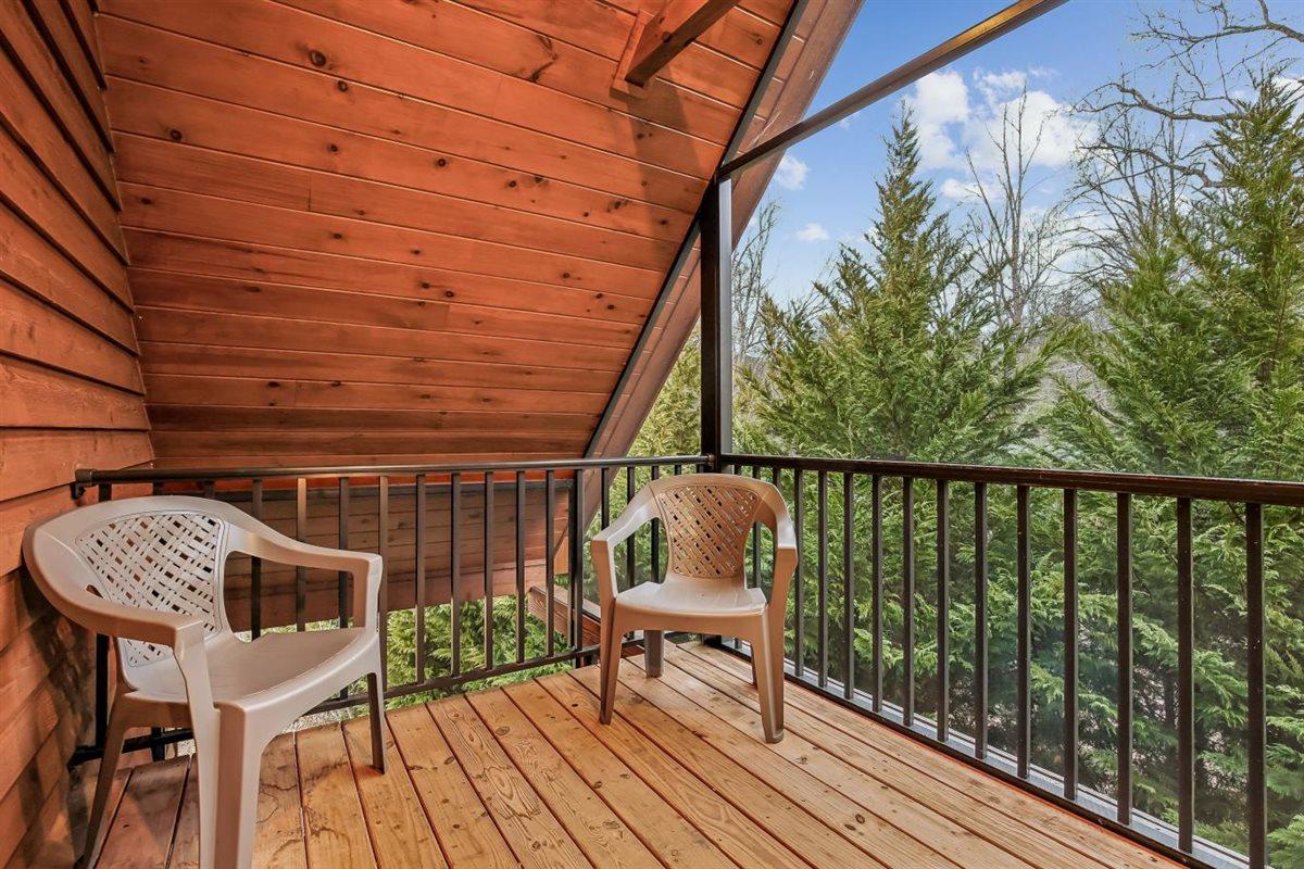 04Balcony