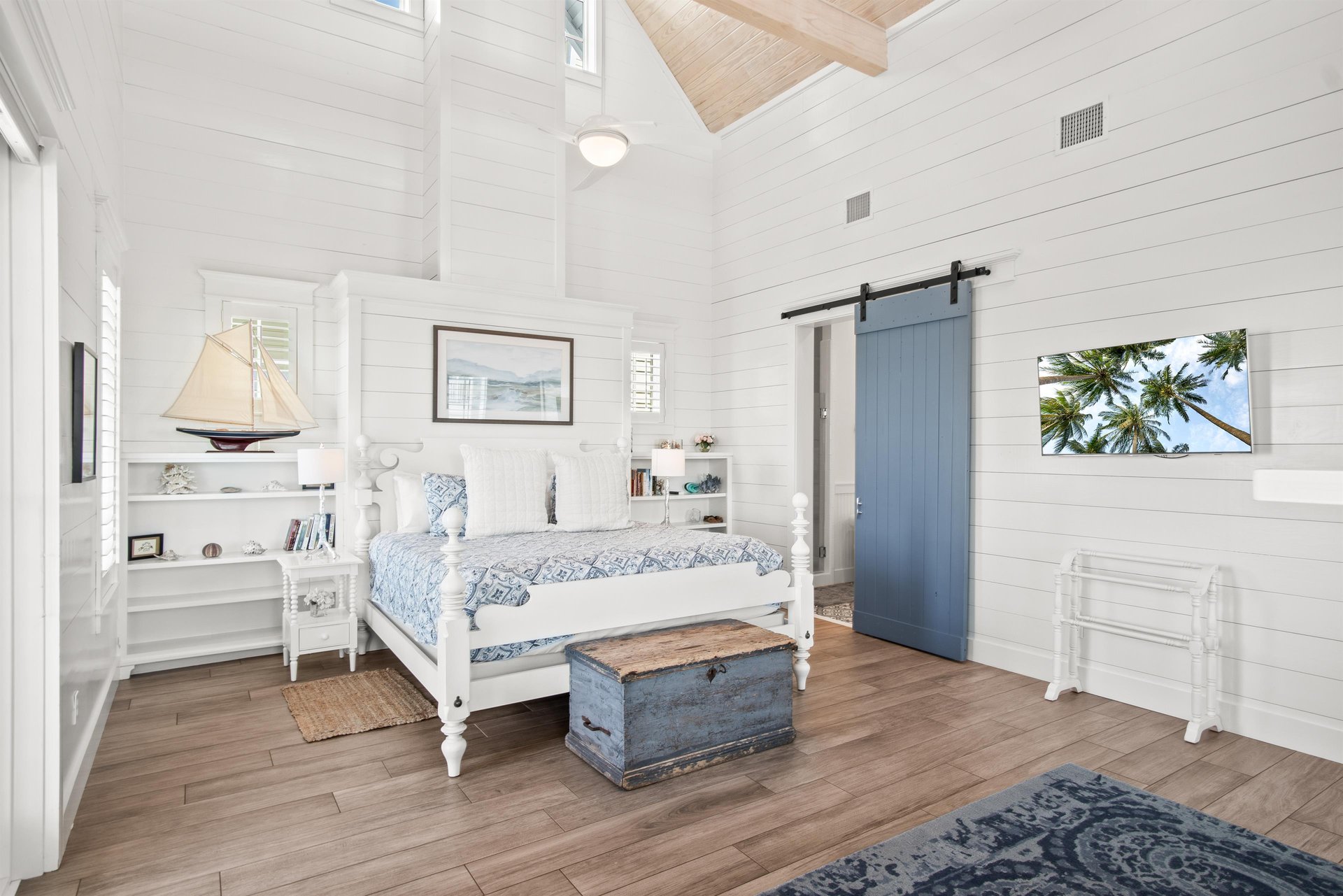 Primary King Bedroom, 2nd Floor