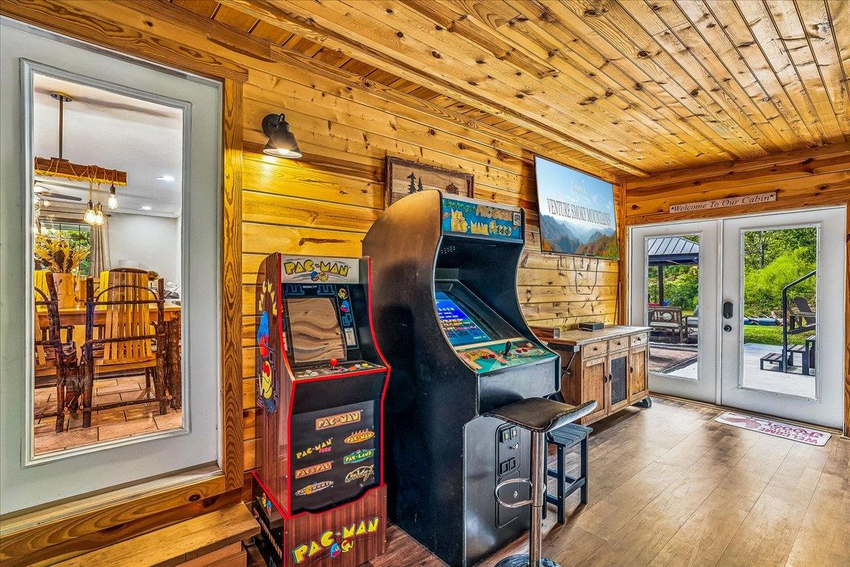 069Game Room