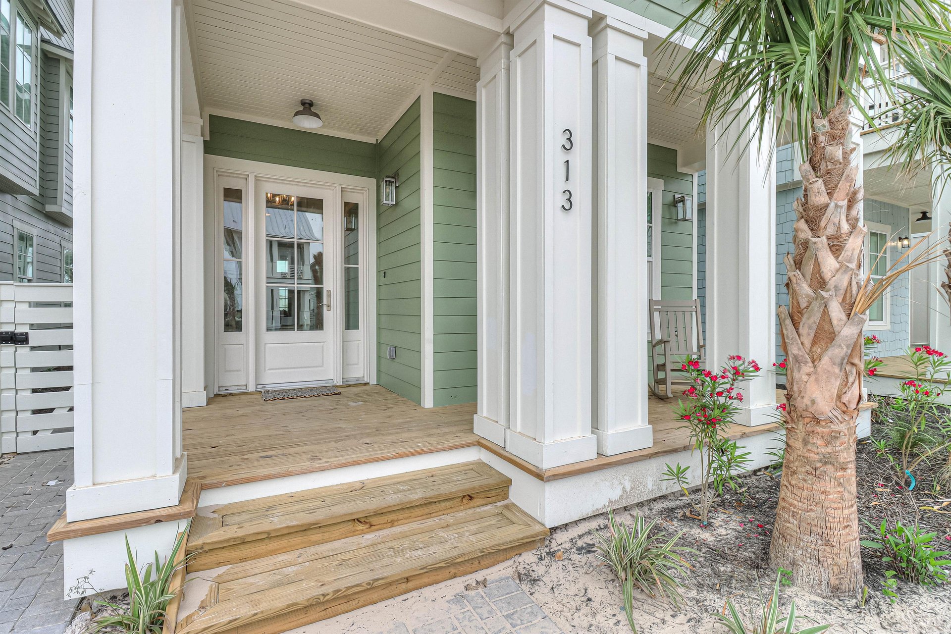 1st Floor, Front Porch