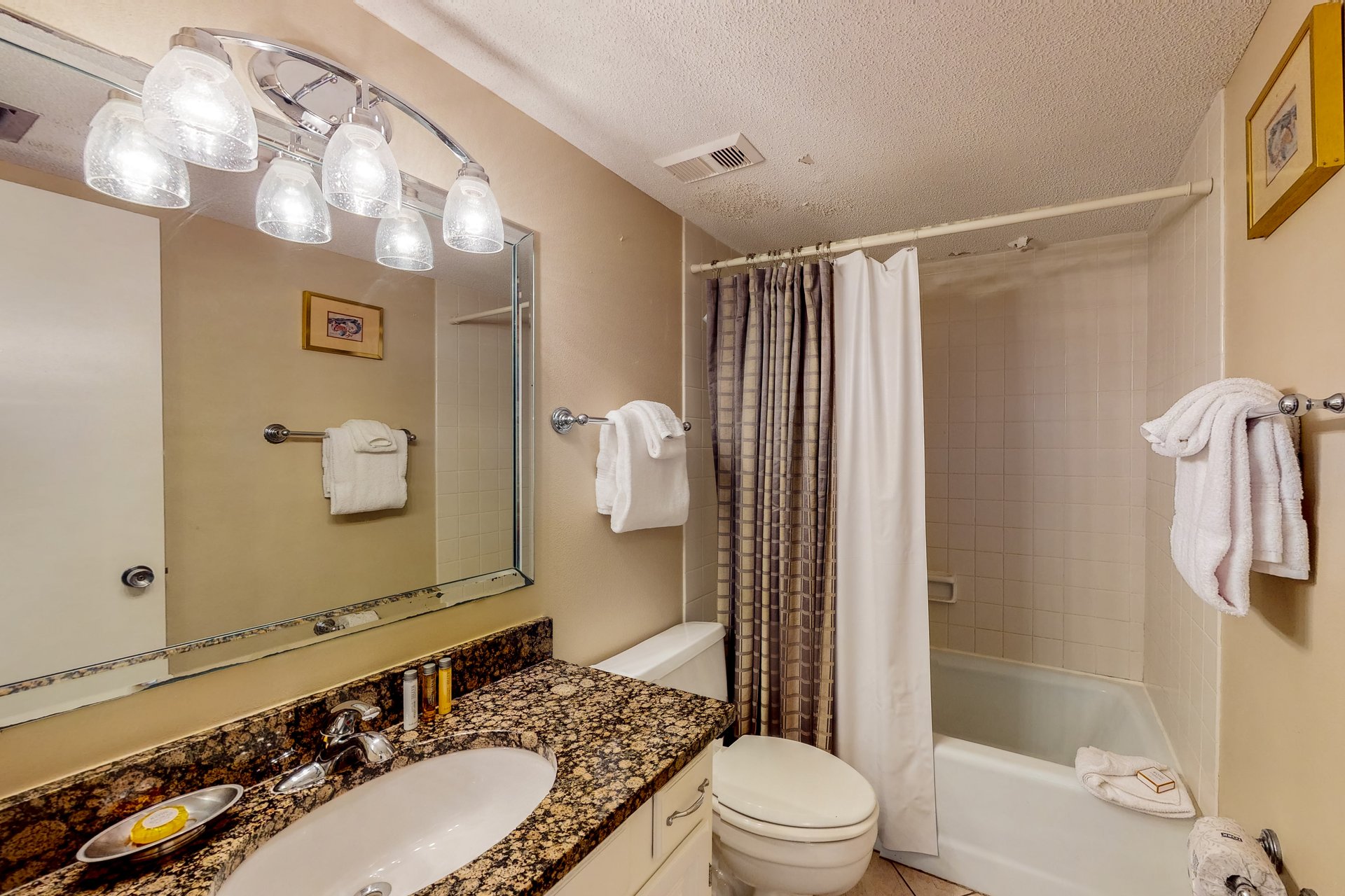 Emerald Towers 0503 9