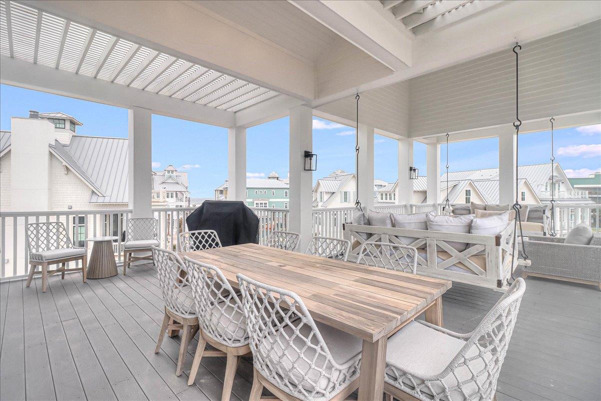 Exterior Gathering Space, 3rd Floor