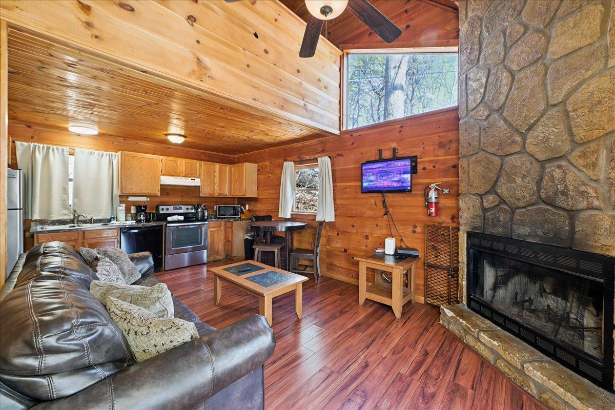 17Living Room