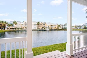 Lakeside Porch, 1st Floor