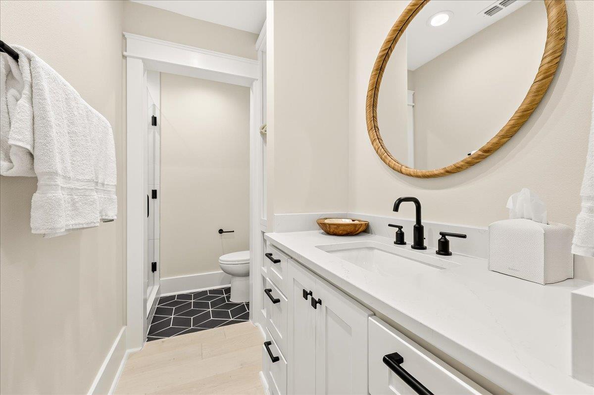 2nd Floor, King Bedroom