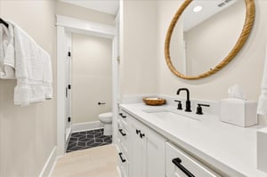 2nd Floor, King Bedroom