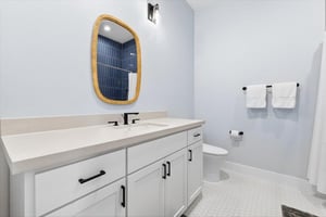 1st Floor, Second King Bathroom