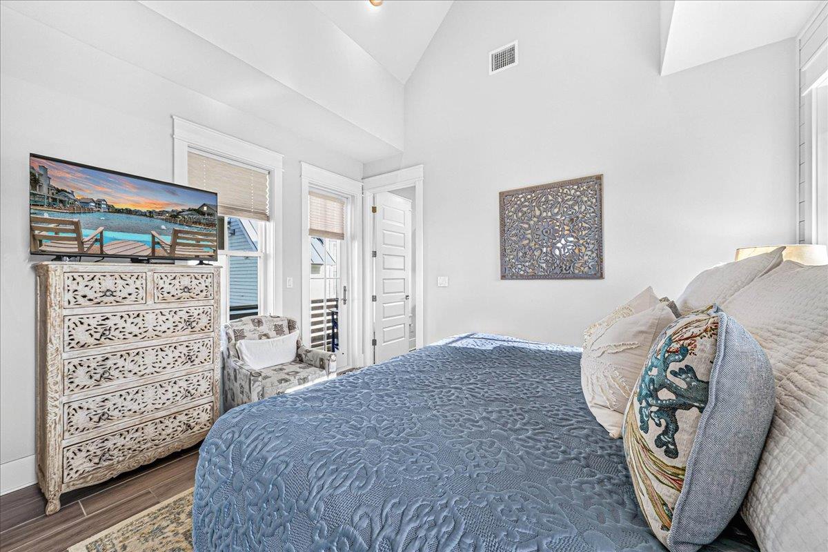 2nd Floor, Primary King Suite