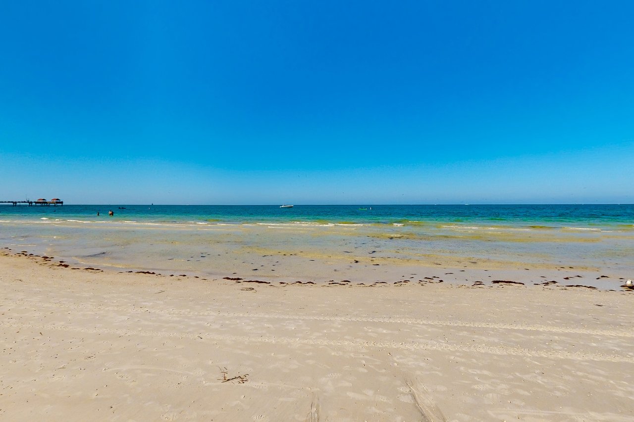 Mandalay Beach Club San Marco 403 4