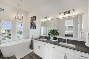 2nd King Suite, 3rd Floor