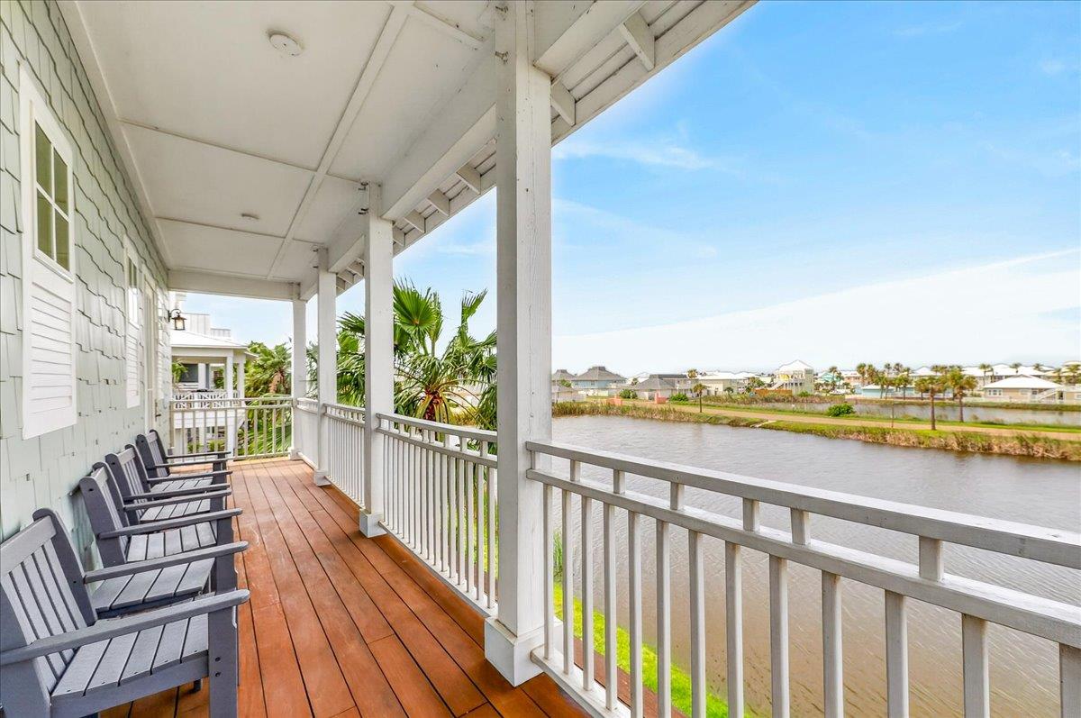 2nd Floor, Shared Balcony