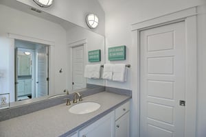 2nd Floor King Vanity in Shared Bathroom