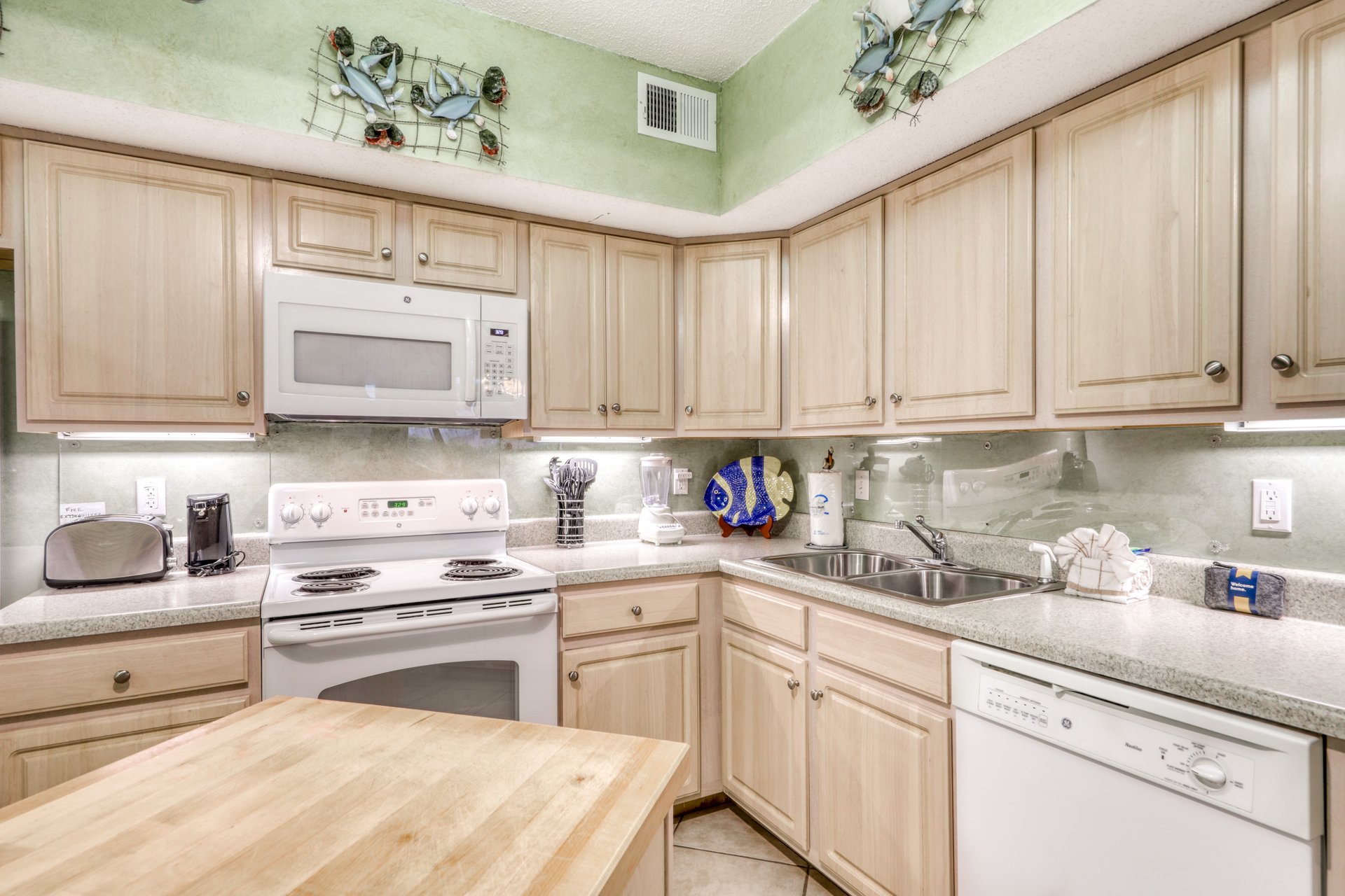 Pelican Pointe 106 14