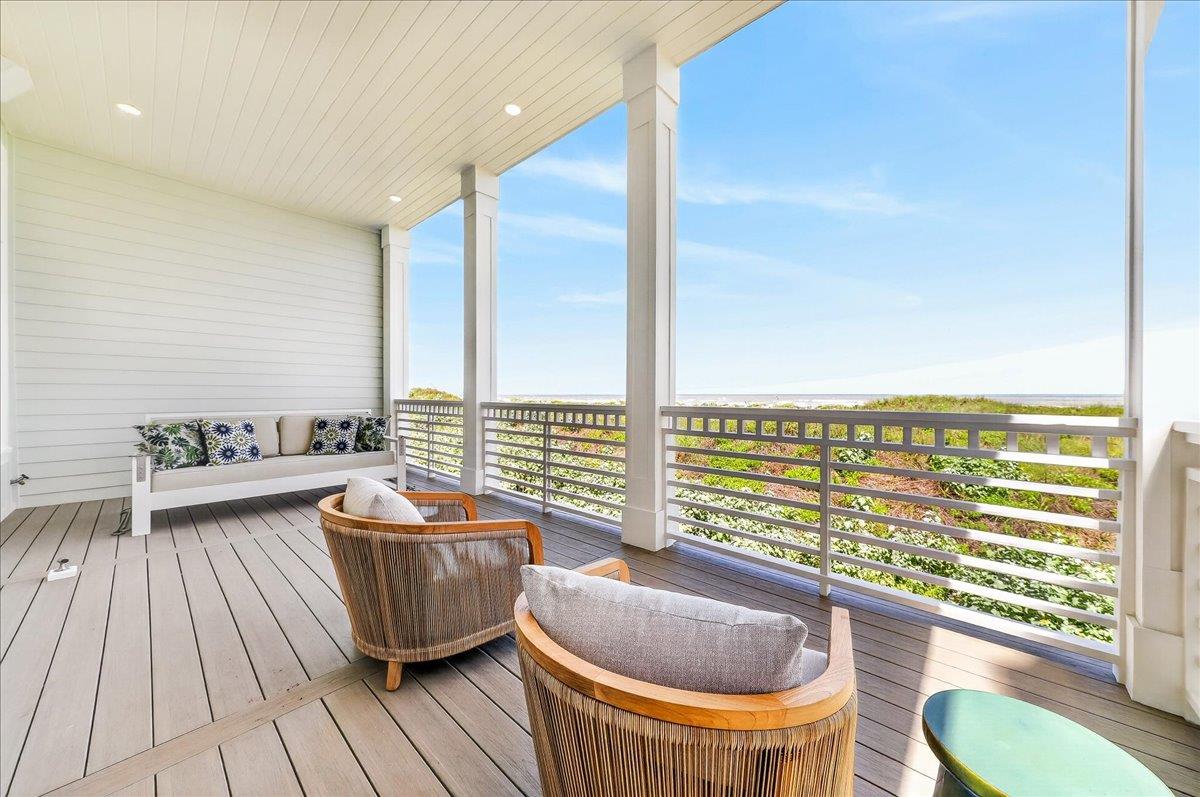 2nd Floor, Balcony