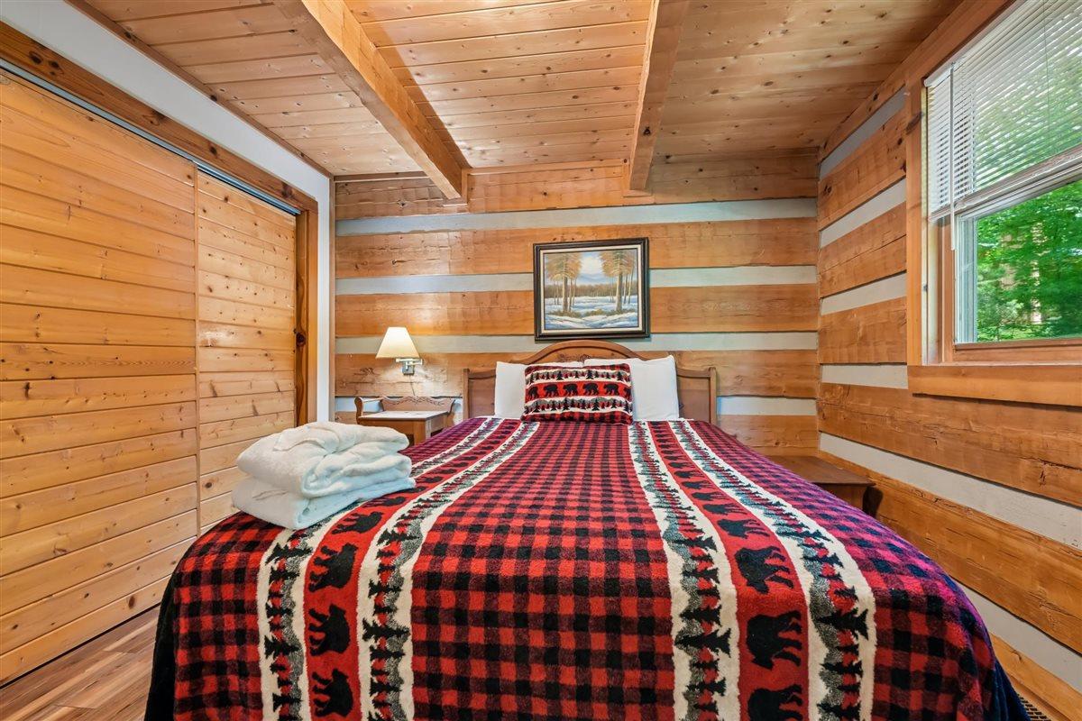 34Primary Bedroom