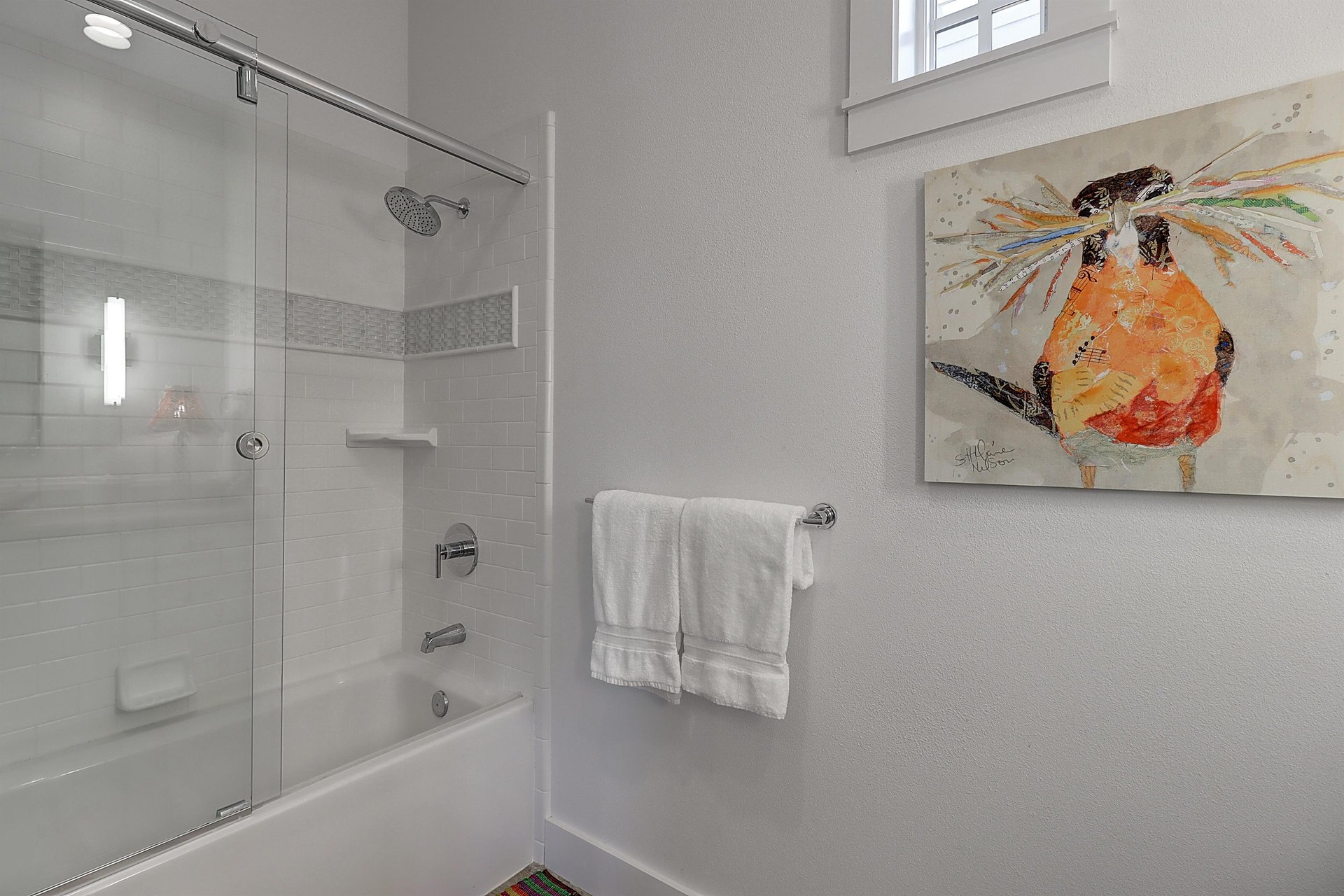 Fourth King Bathroom, 1st Floor