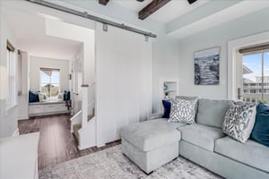 Second Living Area WPullOut Sofa, 2nd Floor