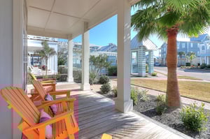 Front Porch, 1st Floor