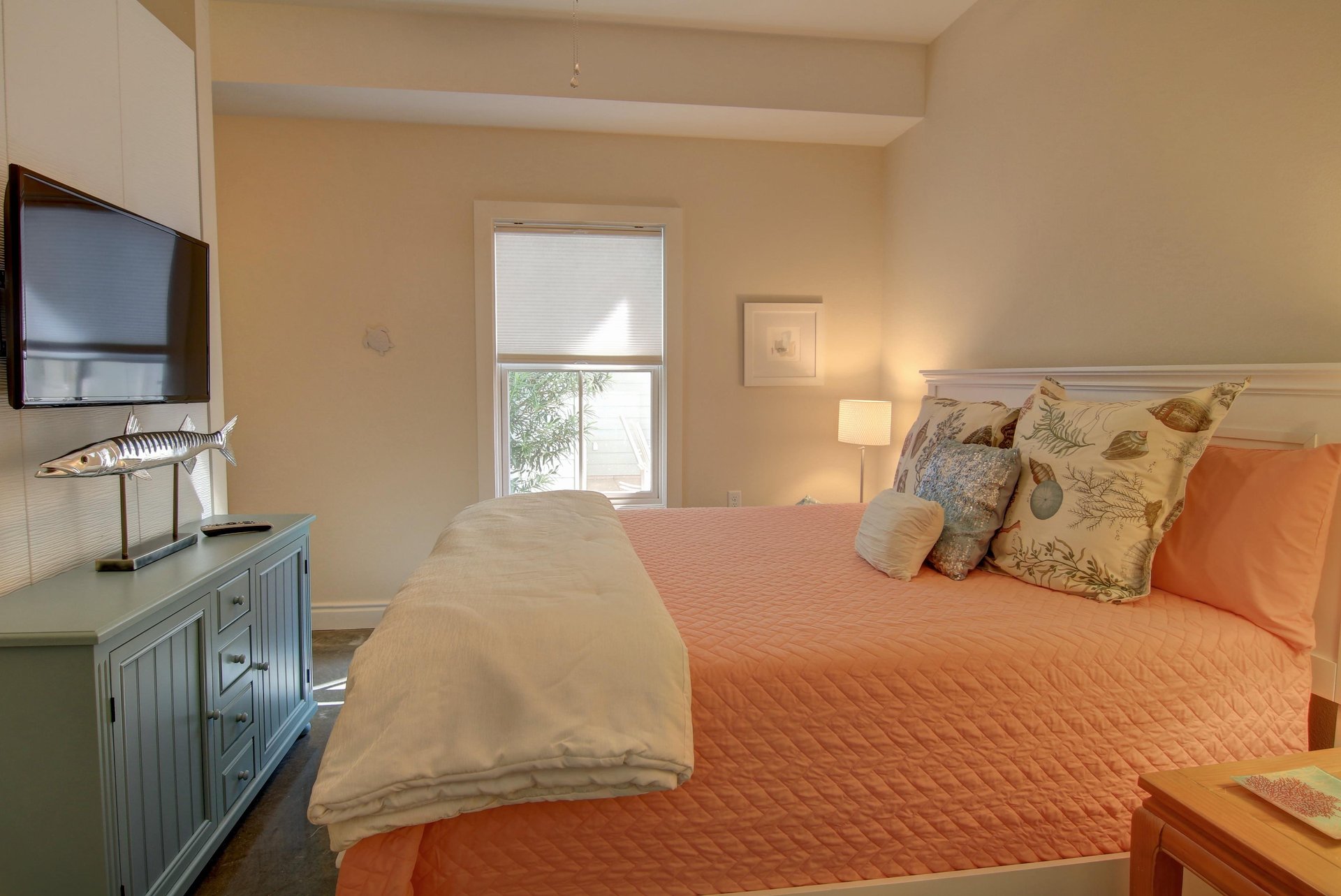 Secondary King Suite, 1st Floor