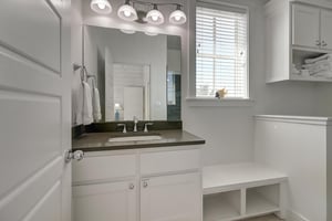 Master King Bathroom, 2nd Floor