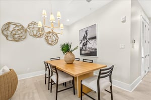 1st Floor, Dining Area