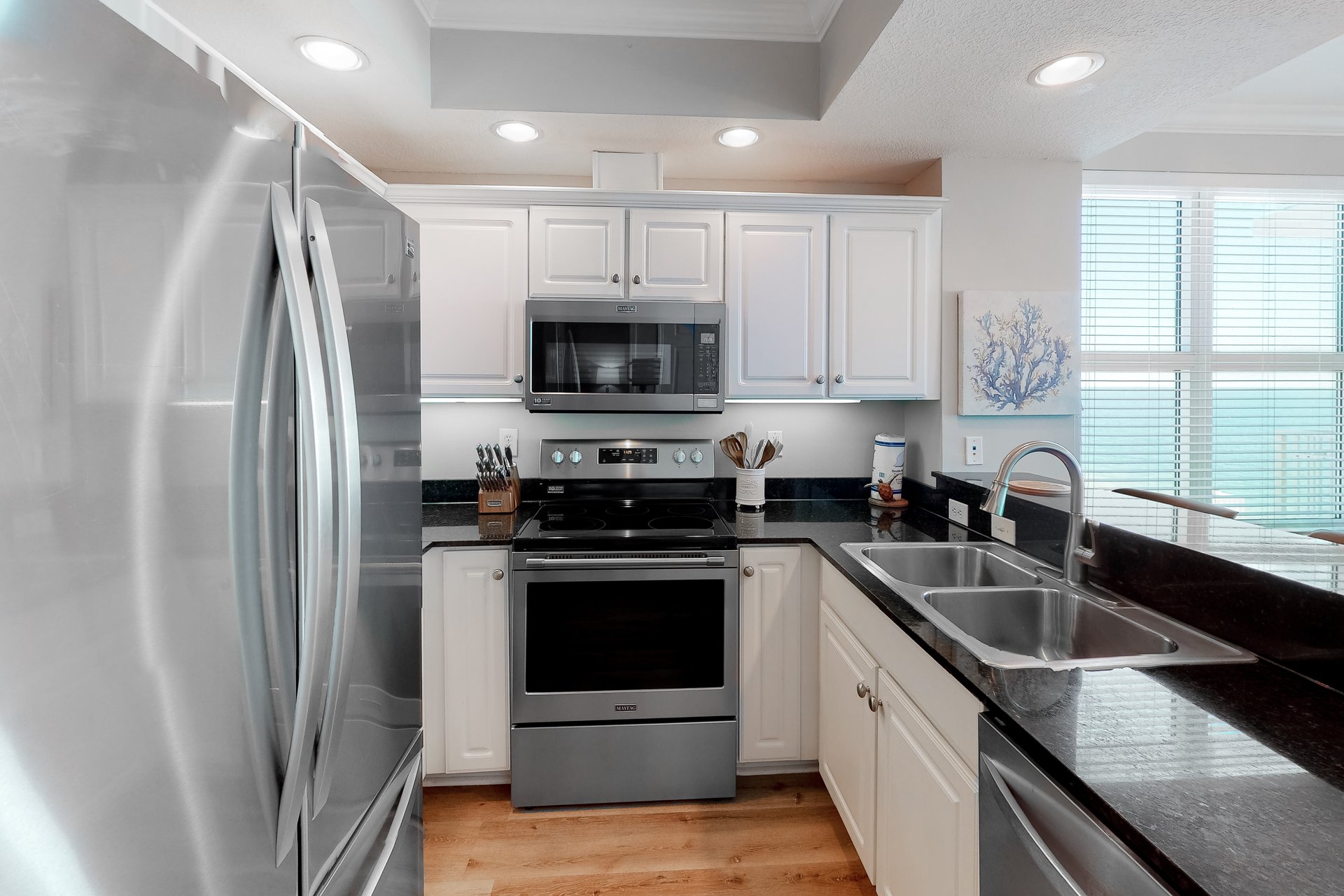 Crystal Shores 601 10