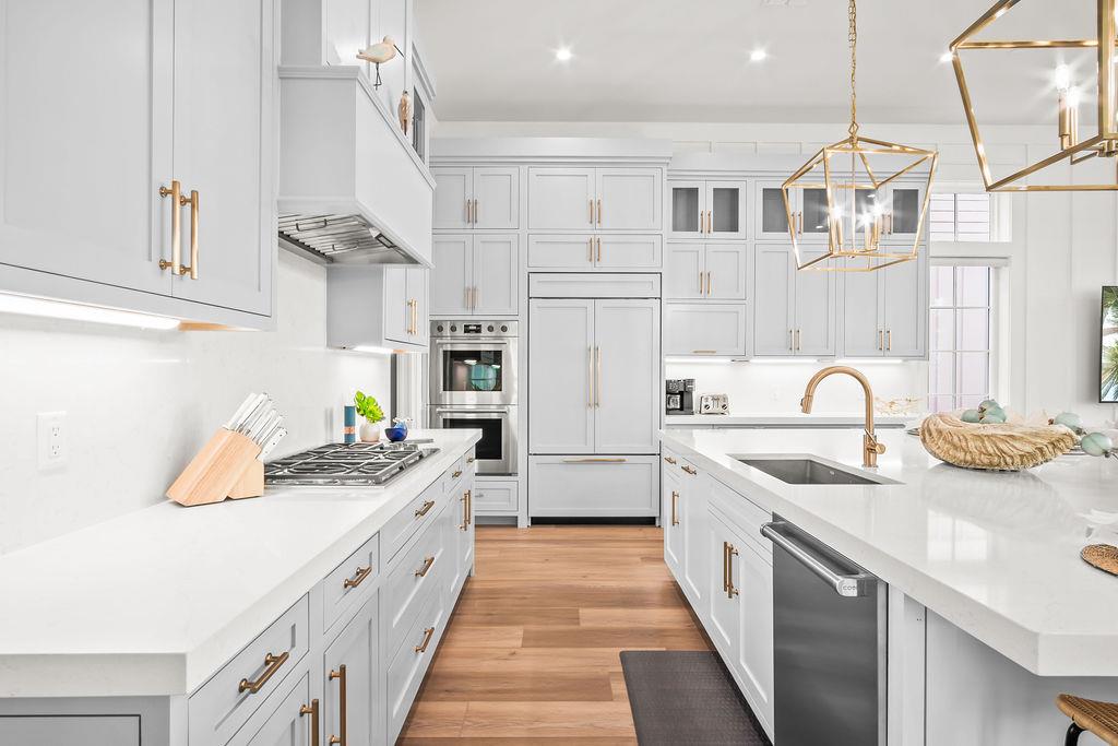 1st Floor, Kitchen