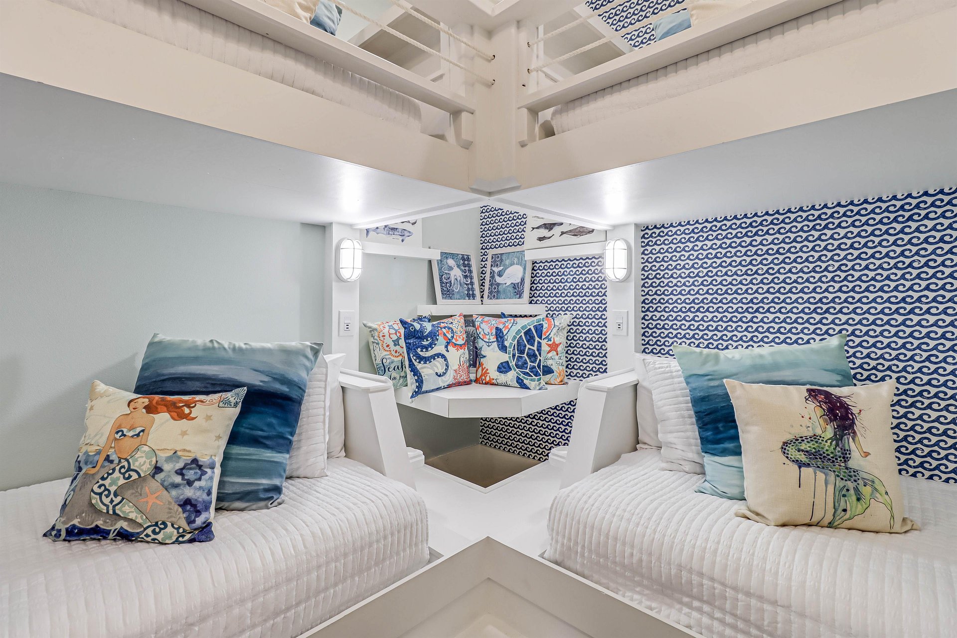 Bunk Suite, 2nd floor