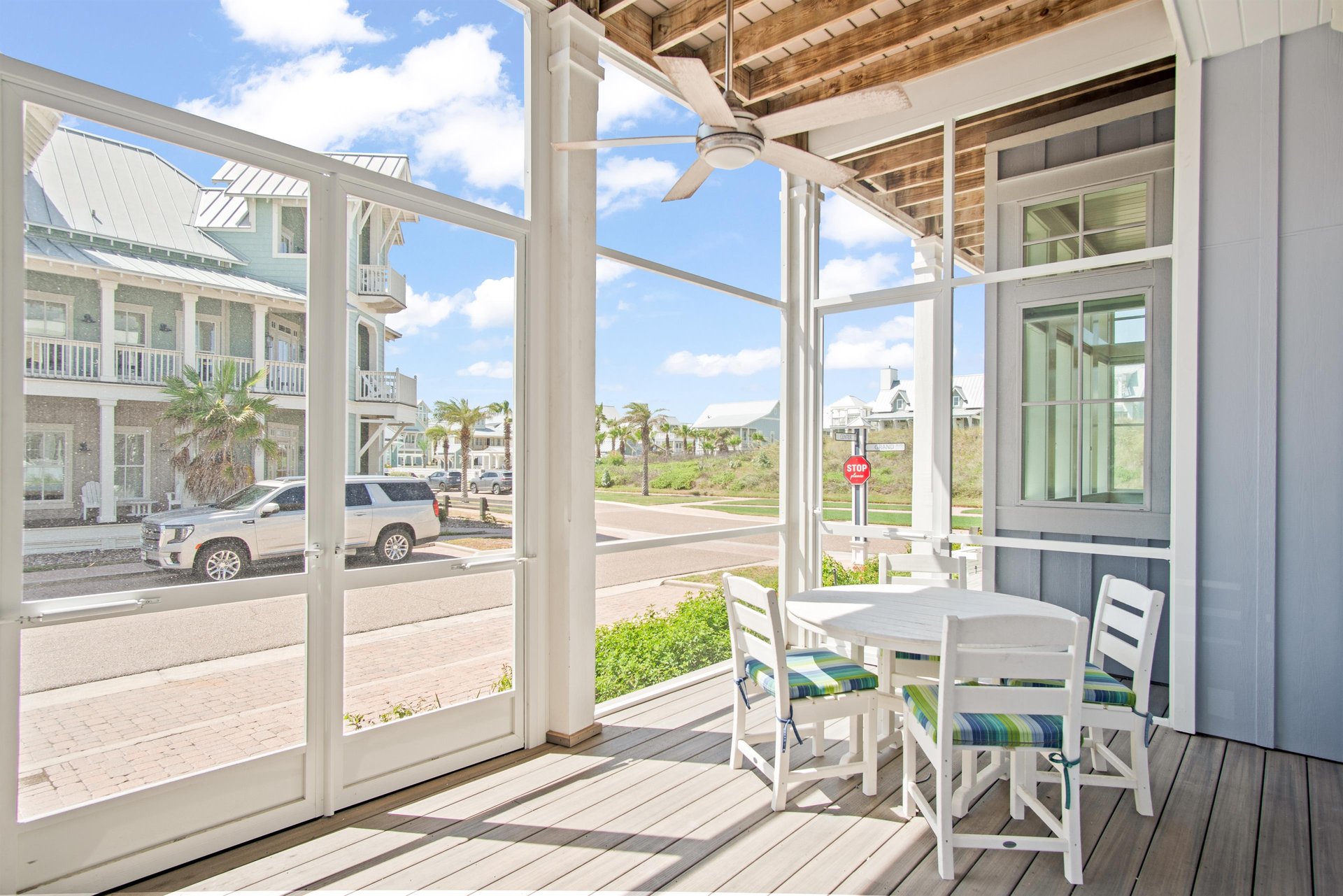 Screened in Side Porch, 1st Floor