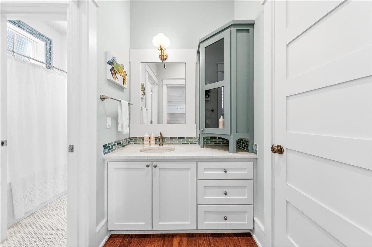 1st Floor, Jack  Jill Bathroom