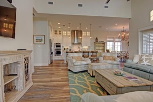 Main Living Area, 2nd Floor