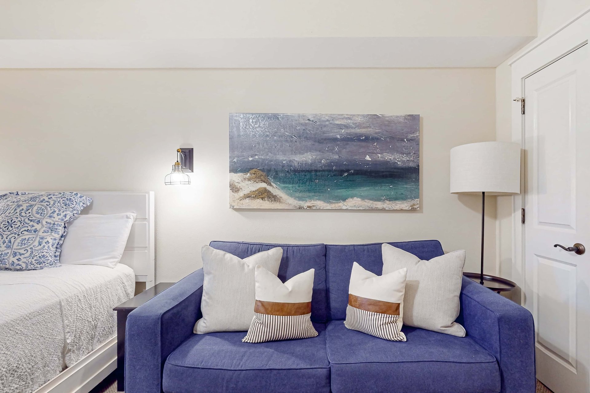 Baytowne Wharf  Pilot House 207 6