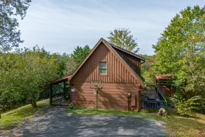 Rear view of Leconte Nirvana