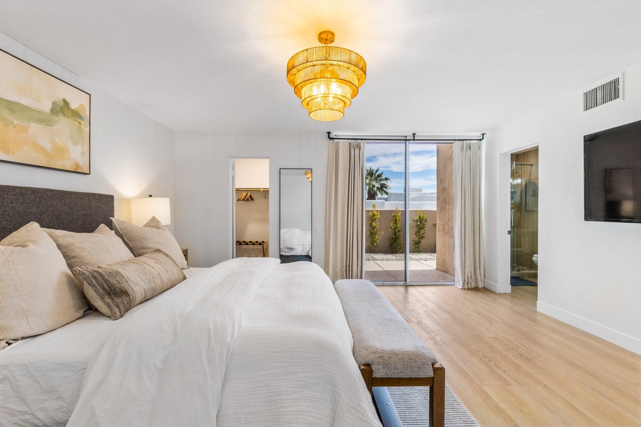 Guest bedroom