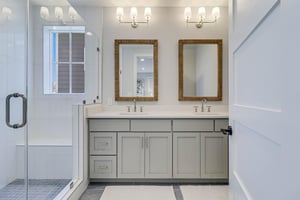 Primary King Suite with Lake View, 2nd Floor