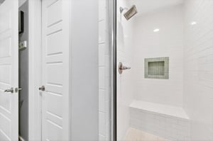 Queen  Twin Bunk Bathroom