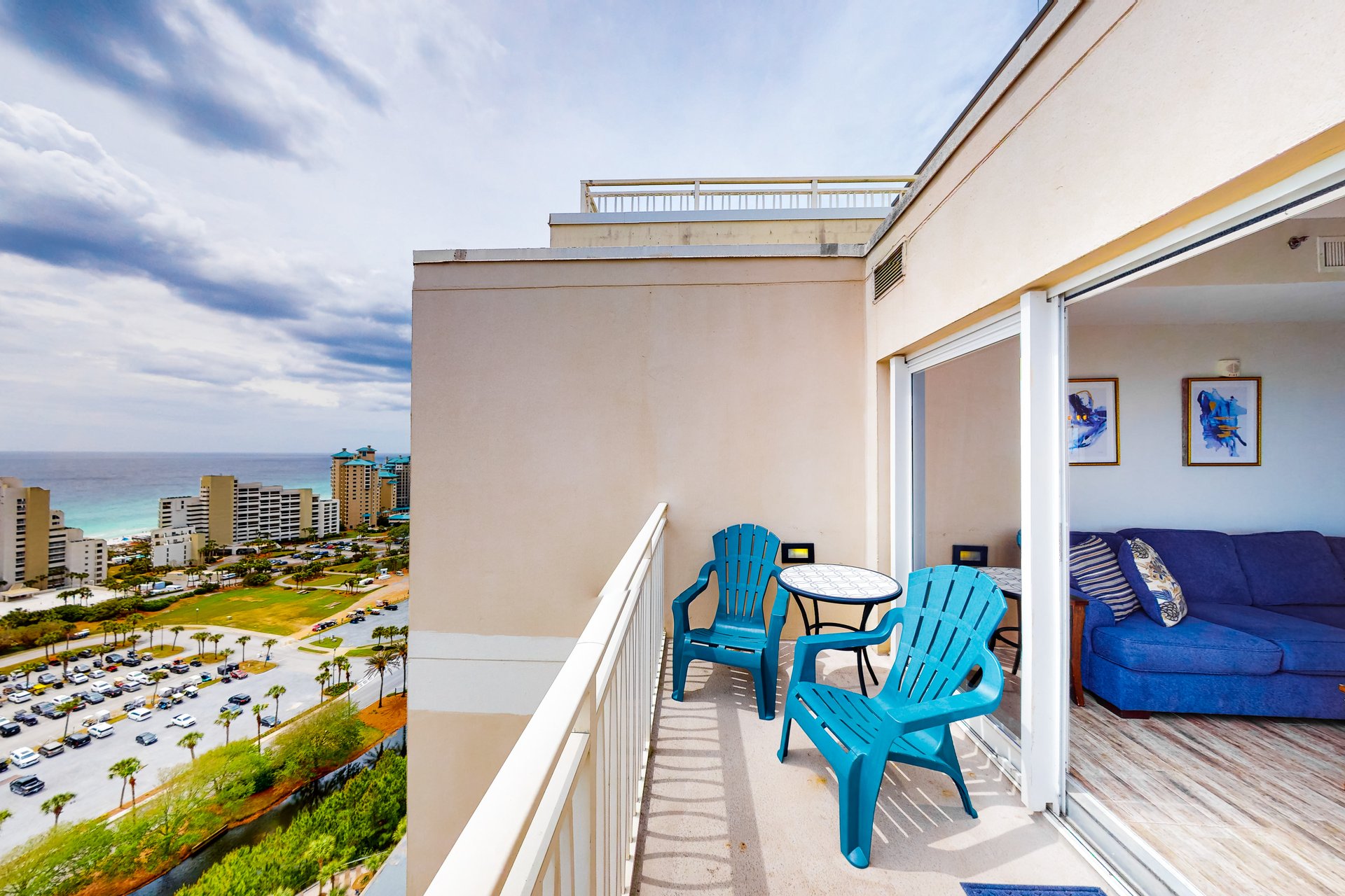 Luau 7901 Penthouse Combo 15