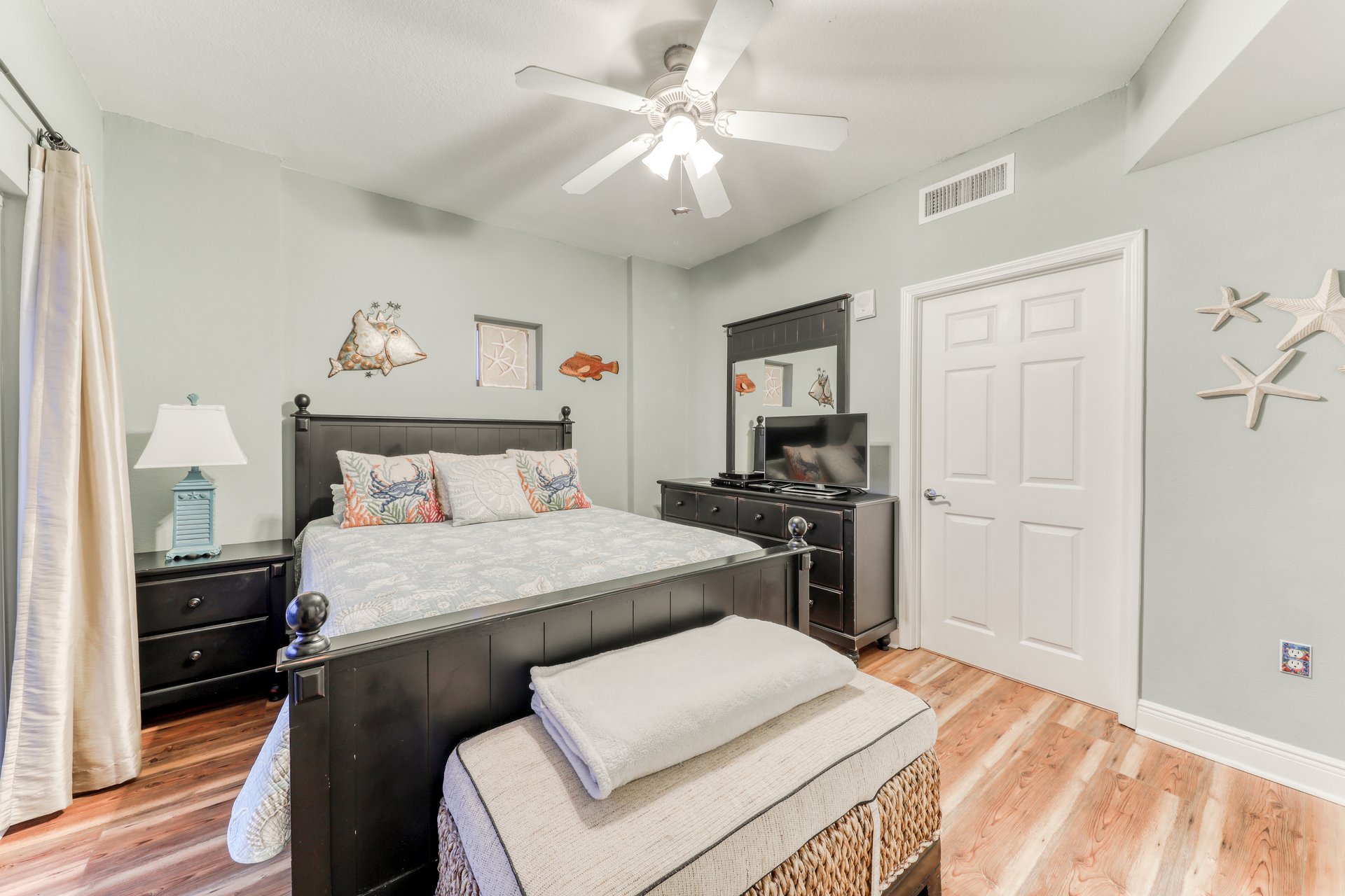 Crystal Tower 501 18