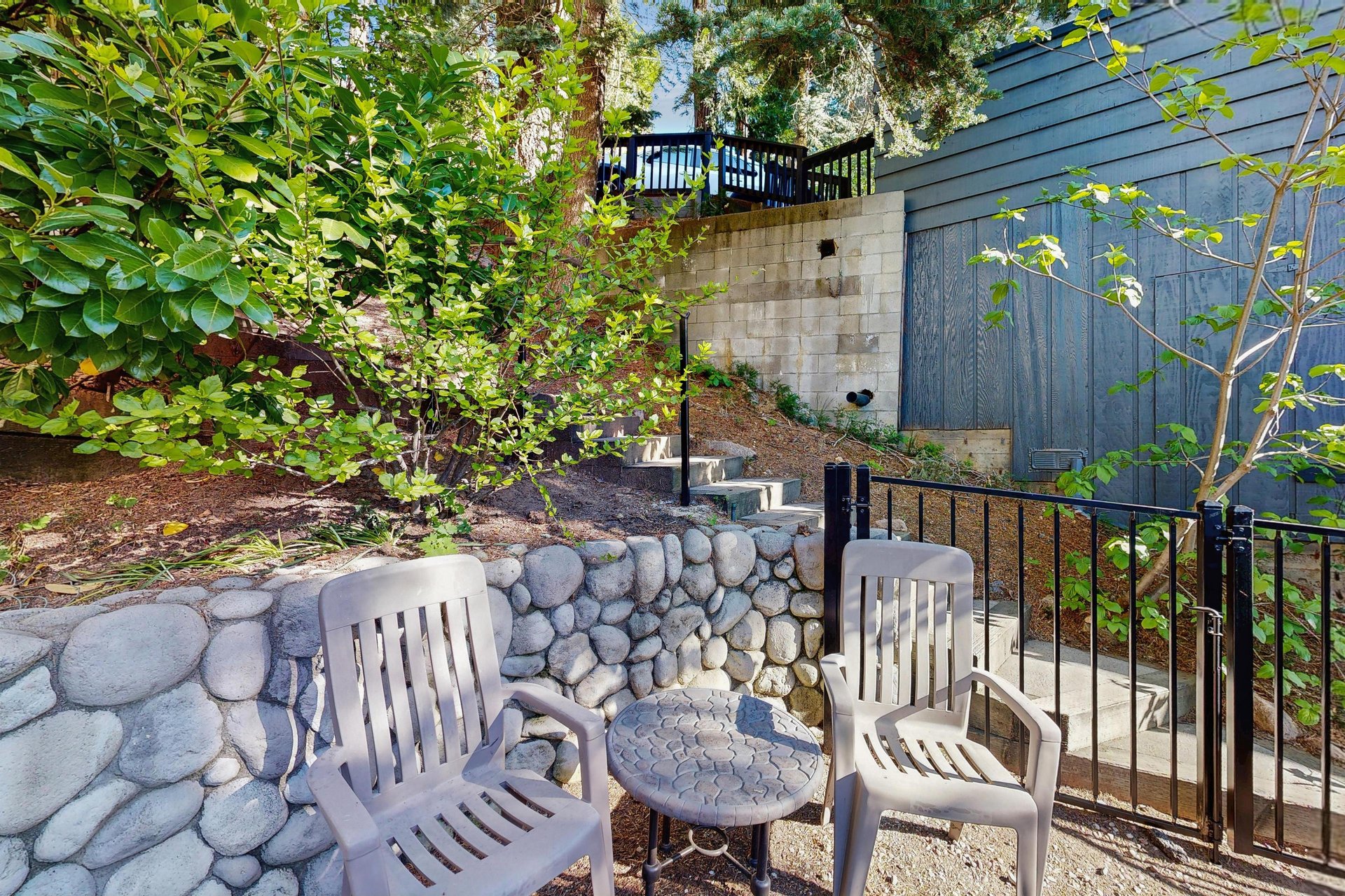 Additional outdoor seating.