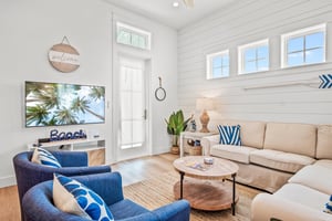 Living Area, 1st Floor