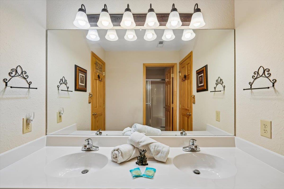 057Vanity