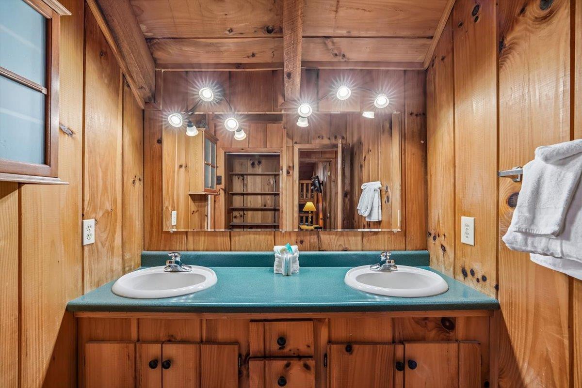 40Primary Bath