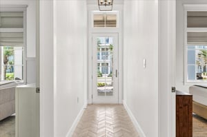 1st Floor, Entryway