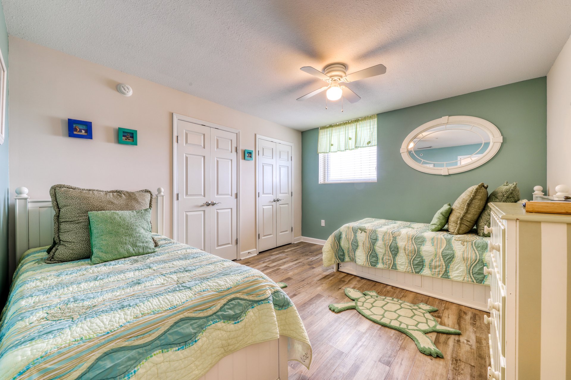 Sterling Beach 1007 23