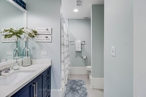 Shared Bathroom, 2nd Floor
