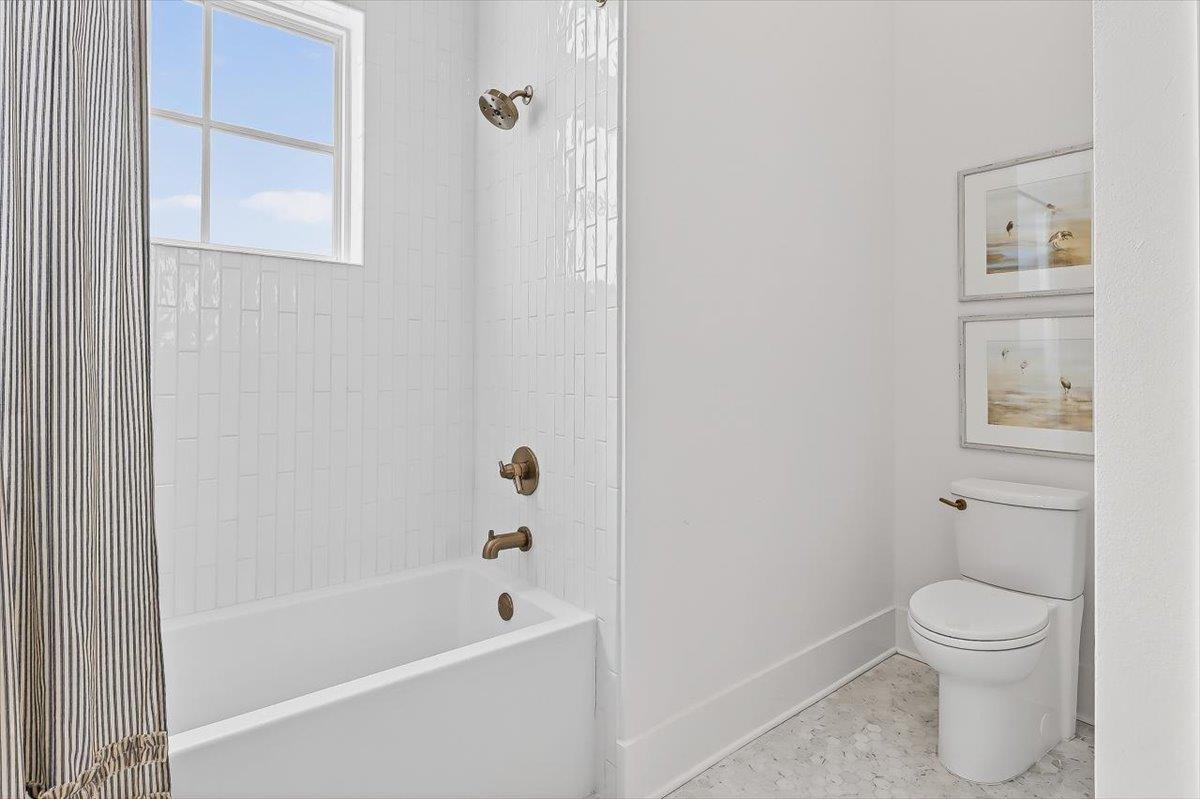 2nd Floor, First King Bathroom